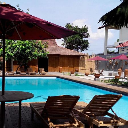 Cantya Hotel Yogyakarta Exterior photo