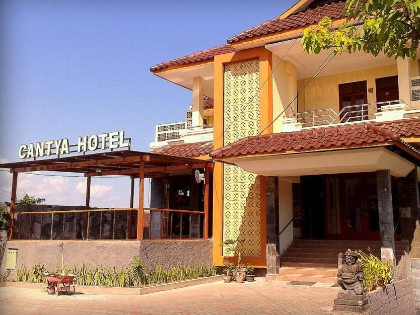 Cantya Hotel Yogyakarta Exterior photo