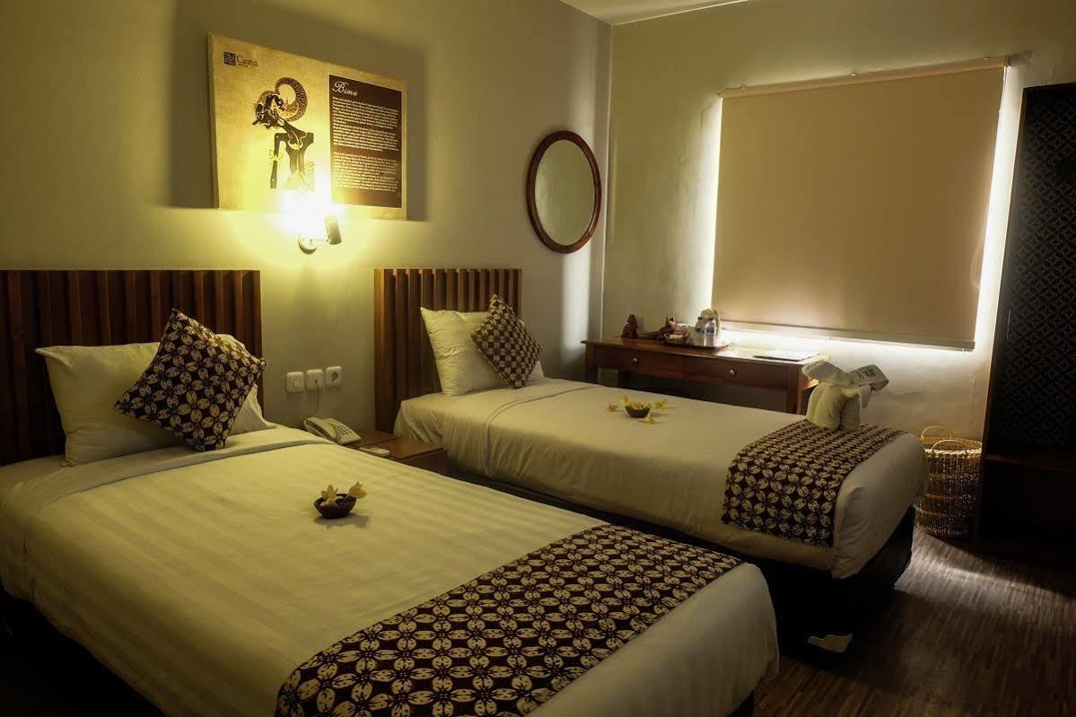 Cantya Hotel Yogyakarta Exterior photo