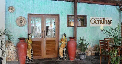 Cantya Hotel Yogyakarta Exterior photo